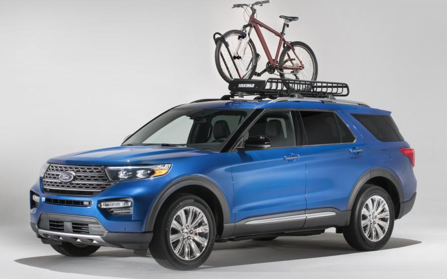 Ford Explorer Limited with Yakima Accessories '2019